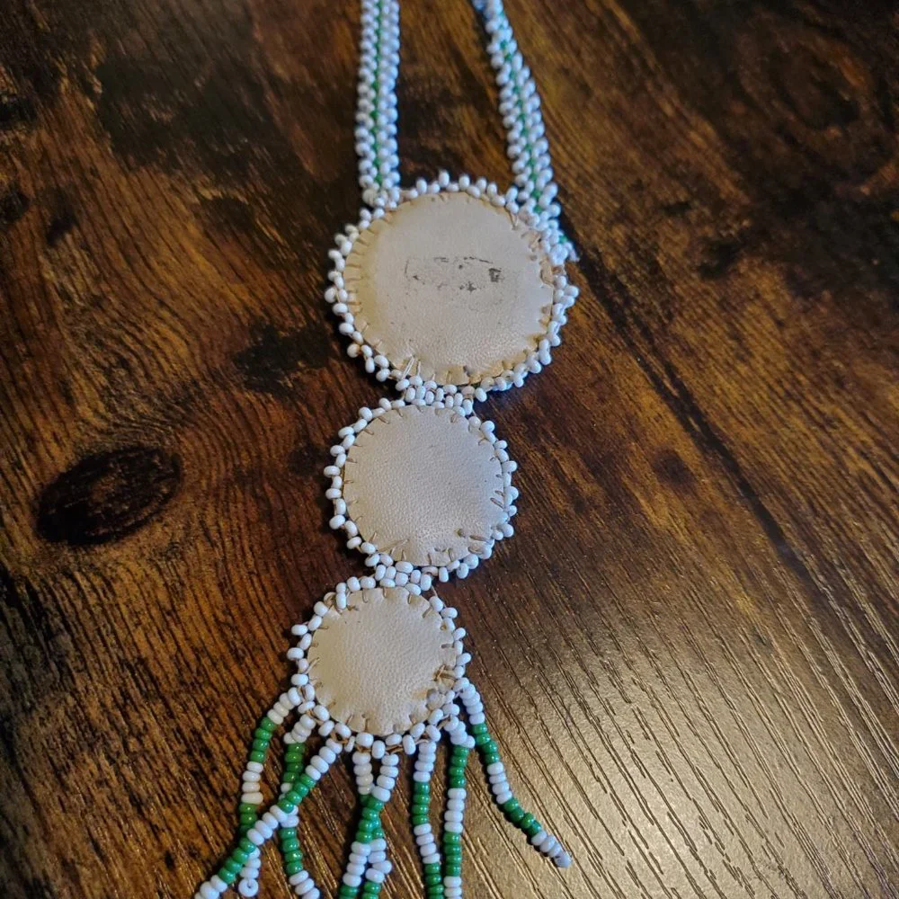 Native American Beaded Necklace - Leather backing - 16 1/2" long - Picture 4 of 4
